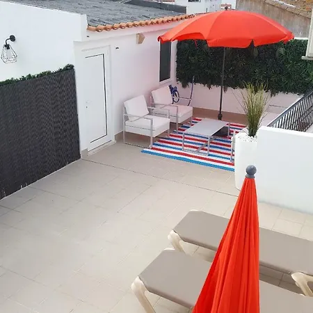 Henri's - Centre * Lagos