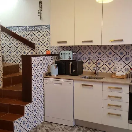 Henri's - Centre Apartment Lagos