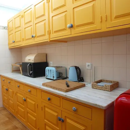 Henri's - Centre * 라고스